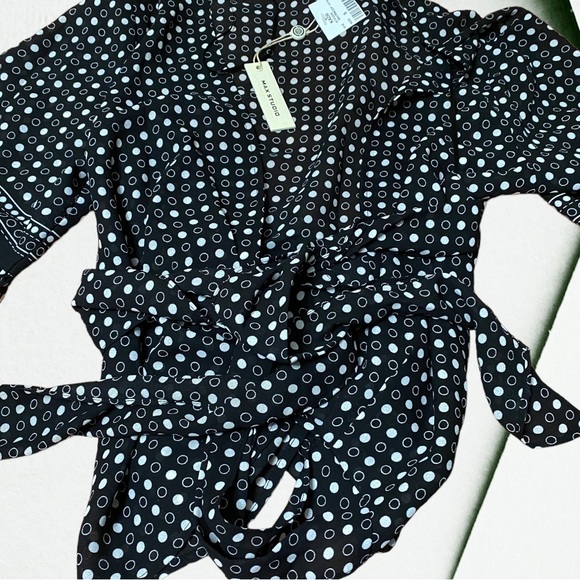‼️SOLD‼️Wrap Top Max Studio Blouse - Picture 2 of 5